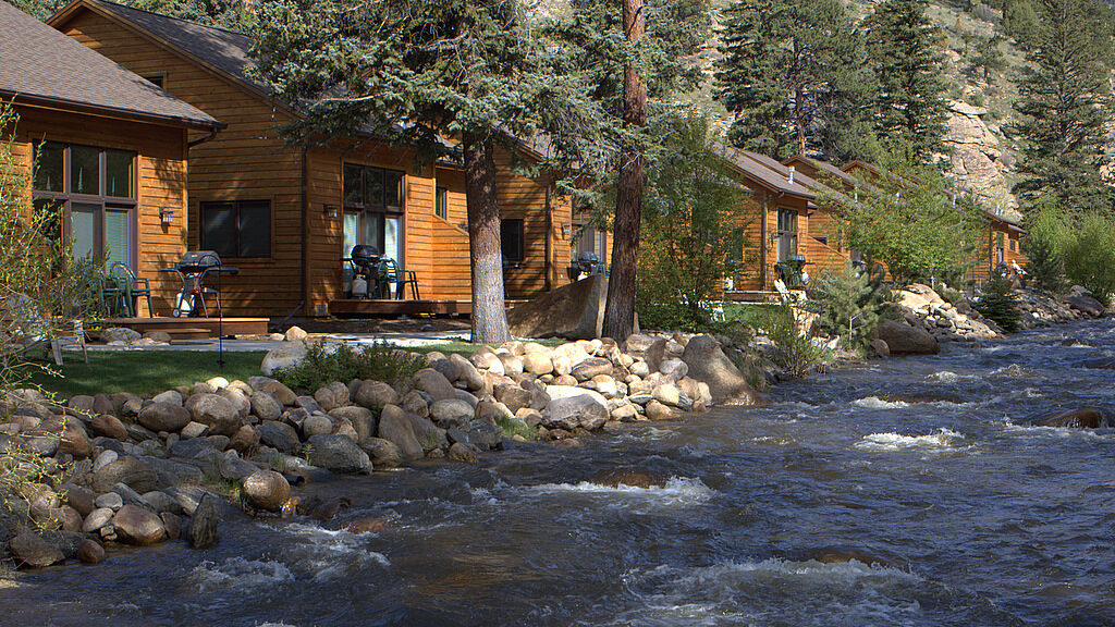 River Stone Resorts view of cabins